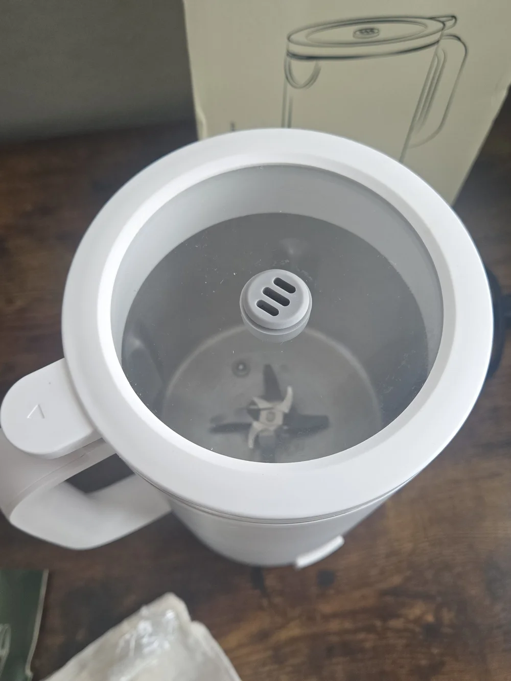 MilkMond Automatic Nut Milk Maker Machine 35 oz White NM-100 Soy Oat Almond Milk